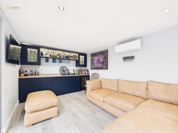 Auckland Drive, Smithswood, Birmingham, B36 photo 4