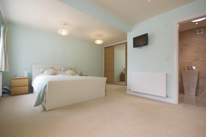 Bedroom 1 (Double with Ensuite)