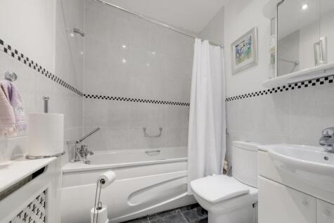 Silverbell Court, Hoptree Close, Woodside Park N12
