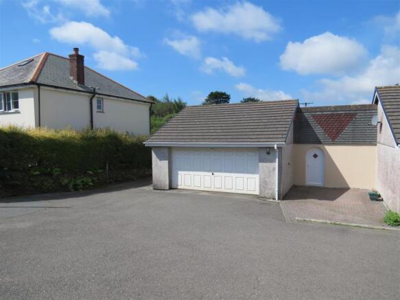 Double Garage: