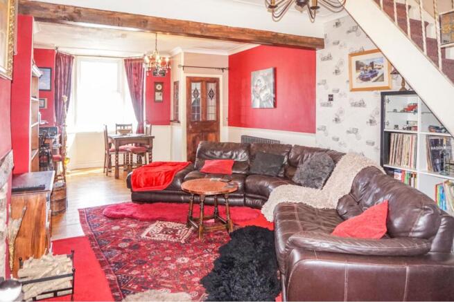 Lounge/Dining Room