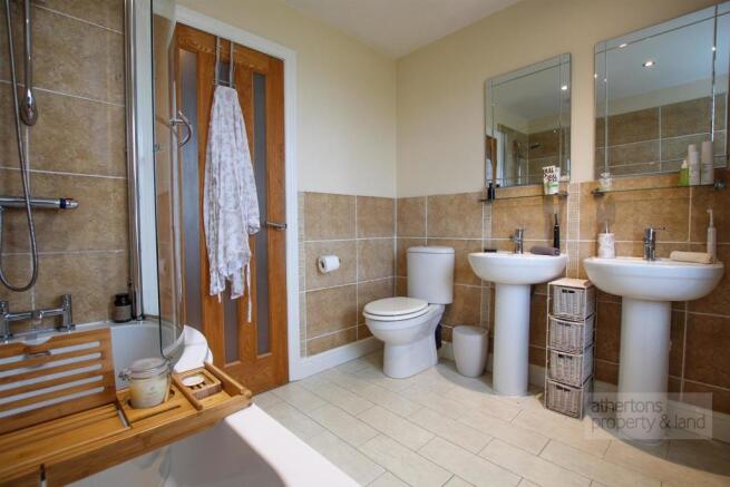 En Suite.jpg