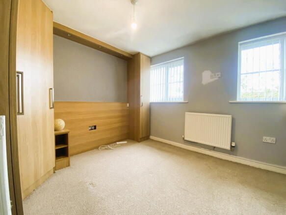 2 bed Town House for sale Image 6