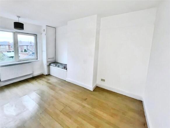 3 bed Terraced to rent Image 11
