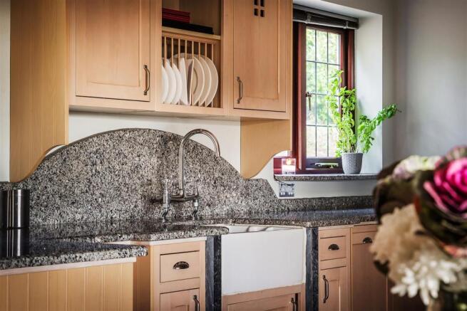 house. estate agency Hindhead