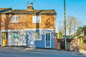68, Farnborough Road, Farnham GU9 9BE