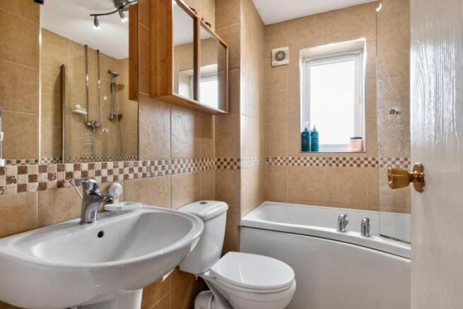 3 bed Semi-Detached for sale Image 11
