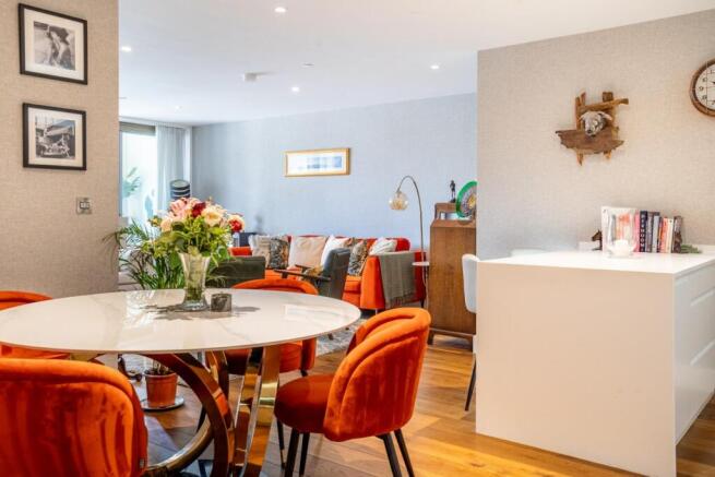 2 bed Apartment for sale Image 6