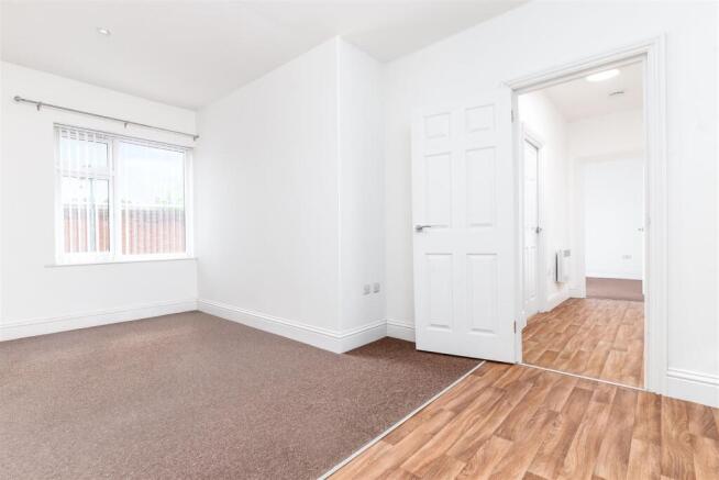 Flat 2, 48 Derby Road, Stapleford-4.jpg