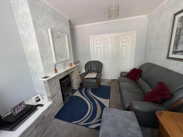 3 bed Semi-Detached for sale Image 7