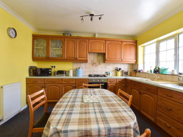 3 bed Detached for sale Image 7