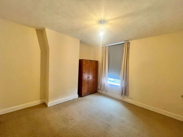 2 bed Terraced to rent Image 8