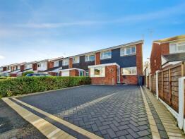 8, Caerleon Close, Winsford CW7 2LN