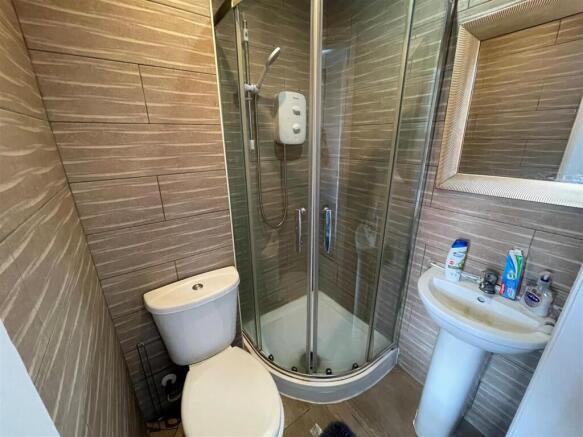 Ground Floor En-Suite
