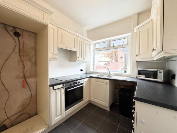 2 bed Terraced for sale Image 6