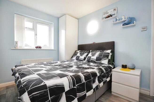 Photo 9