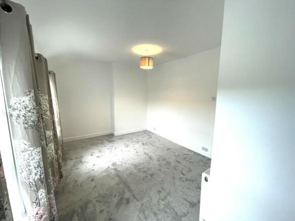 Master bedroom 3.JPG