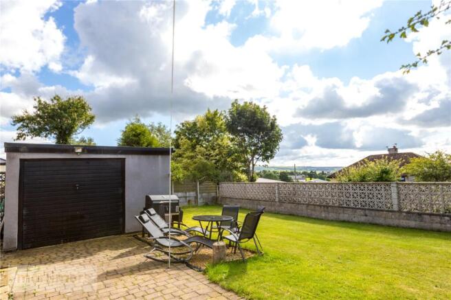 Detached Garage