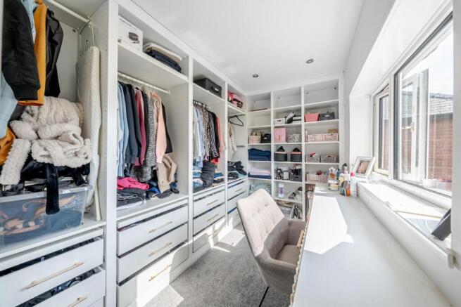 3 bed House for sale Image 10