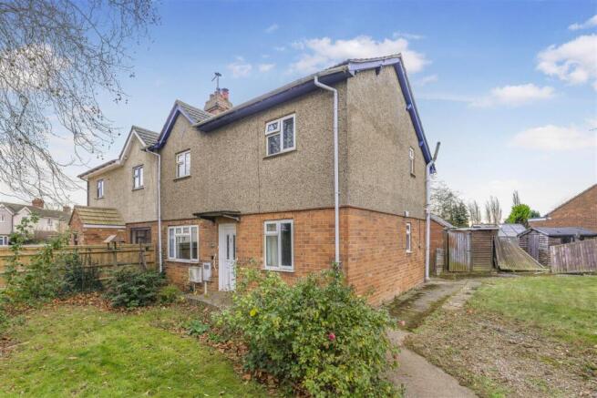 2 The Avenue, Middleton Cheney-3.jpg