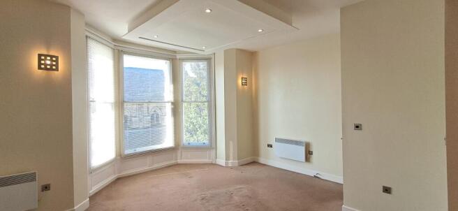 1 bed Flat for sale Image 9