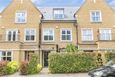 Queenswood Crescent, Englefield Green, Surrey, TW20