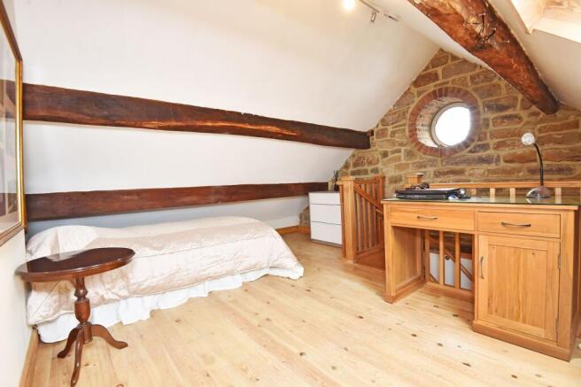 2 bed Flat for sale Image 7