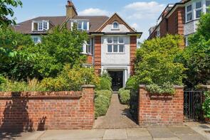 Flat 1, 23, Hollycroft Avenue, London NW3 7QH