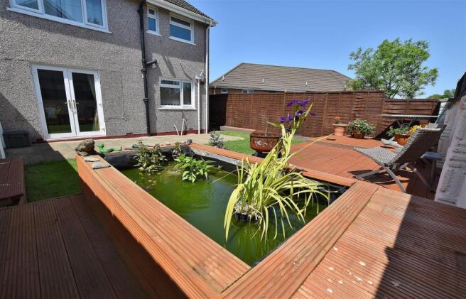 GARDEN 2.jpg