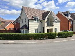 32, Hawthorn Crescent, Reading RG5 4FH