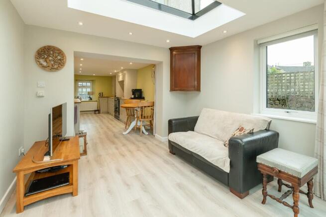 4 bed Detached for sale Image 6