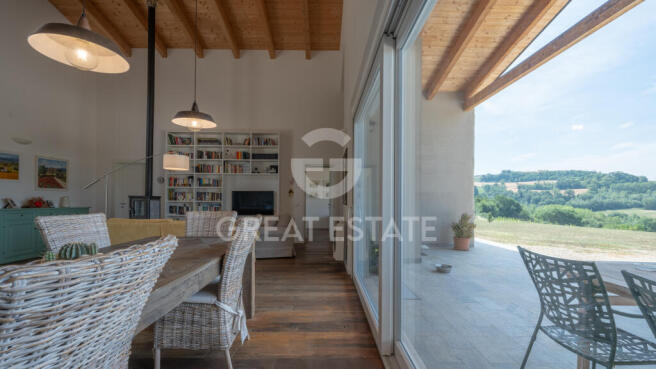 Interno