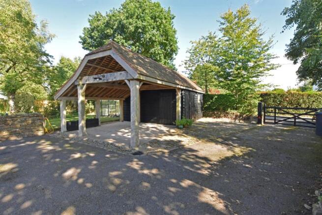 Car Port/Store