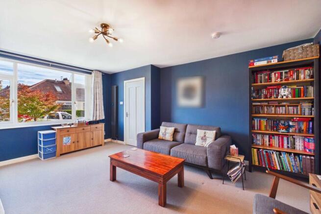 Roull Road, Edinburgh, EH12 photo 4