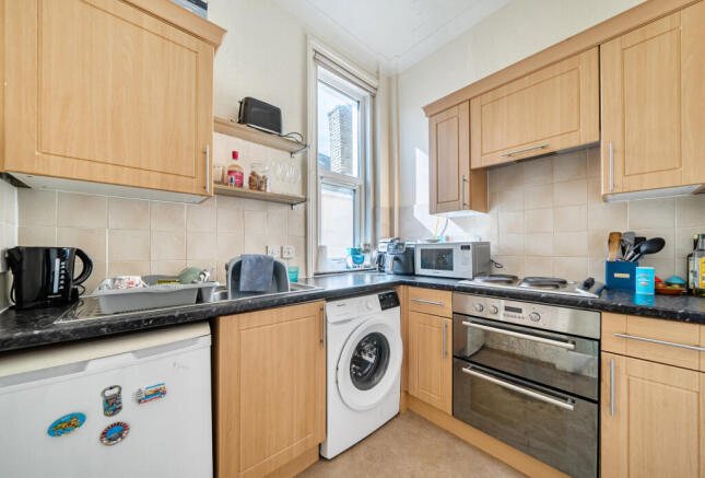 1431562-4-69b9516...