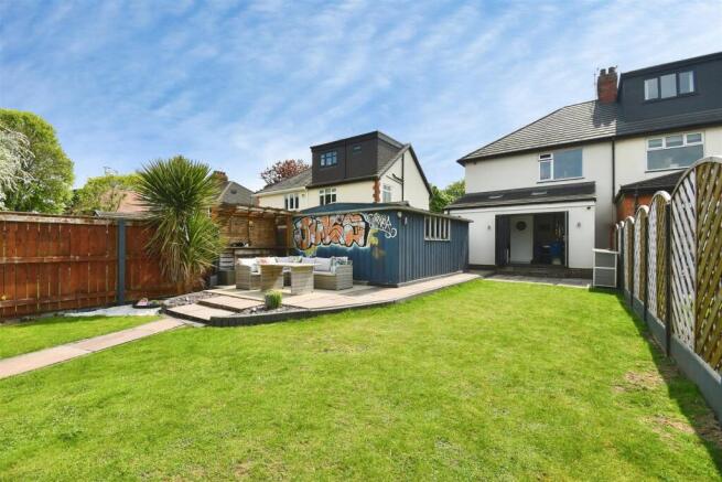 3 bed Semi-Detached for sale Image 6