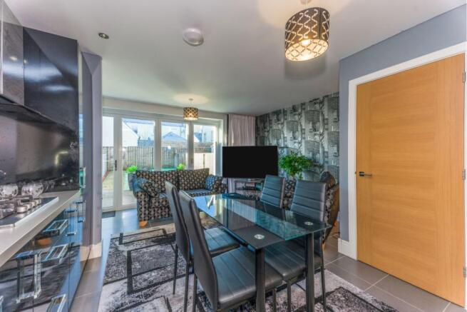 Kitchen/Dining Room