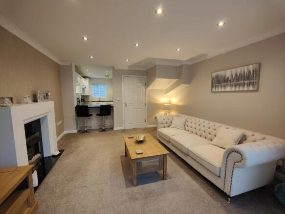 3 bed Terraced for sale Image 5