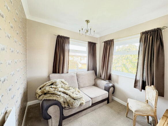 3 bed Semi-Detached for sale Image 10