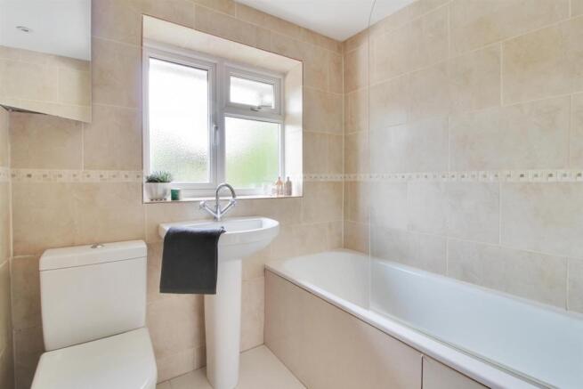 Bathroom.jpg