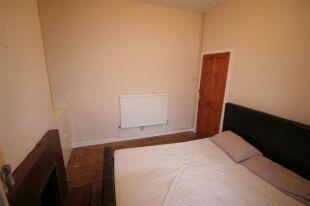 GF middle room