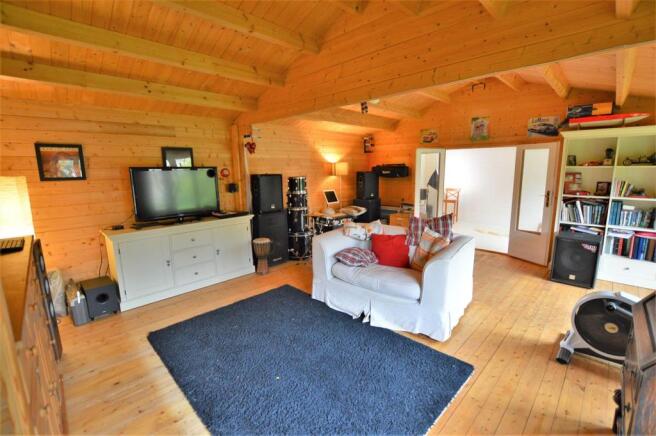 Log cabin