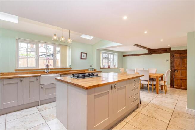 Kitchen-4.jpg