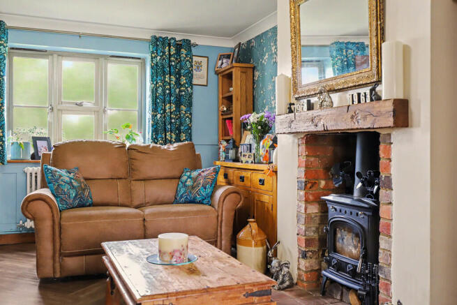 Living Room - Ang...
