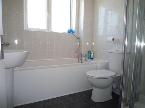 Bathroom/WC &...