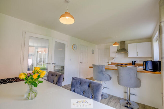 4 bed Detached for sale Image 4