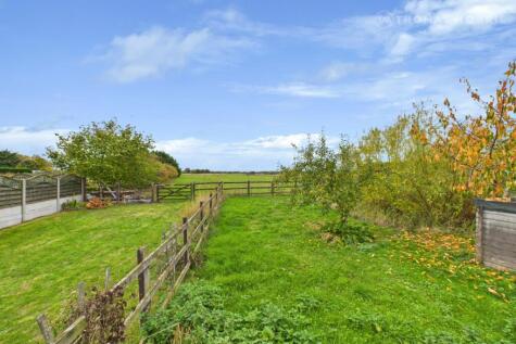 Hitchin Road, Upper Caldecote, Biggleswade, Bedfordshire, SG18