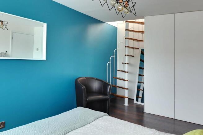Bedroom 1 (Double)