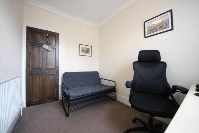 3 bed End of Terrace to rent Image 7