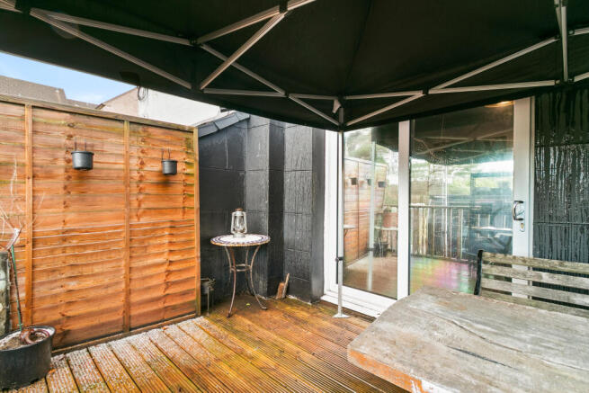 Rear Decking Area